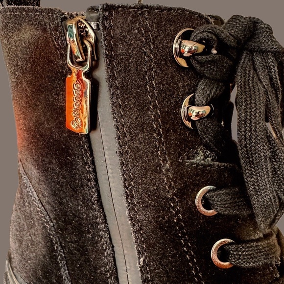 Blondo Waterproof Black Suede Lace-Up Side Access Boots Size 9 W/Sherpa Fleece - Picture 7 of 12